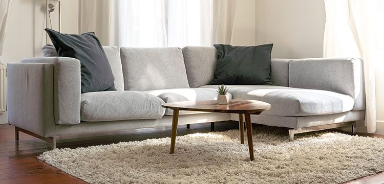 Fundas para sofá 'chaise longue': Descubre las mejores y cómo elegir la que  más te conviene
